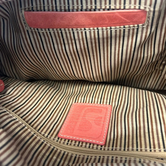 NOT FOR SALE sorry can’t delete :( Soprano leather large coral pink purse in gr - Picture 8 of 13